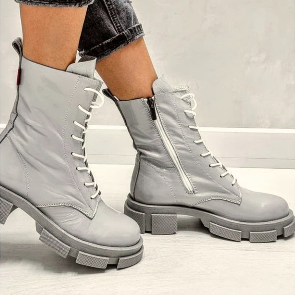 Genuine leather boots. NEW!